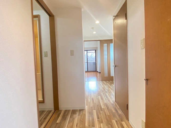 物件内観写真18　(廊下)