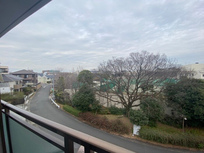 物件内観写真22　(室内からの展望)