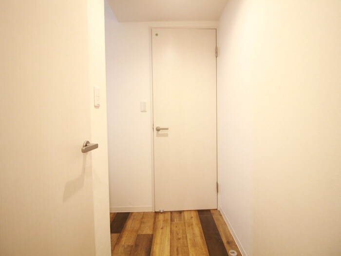 物件内観写真17　(廊下)