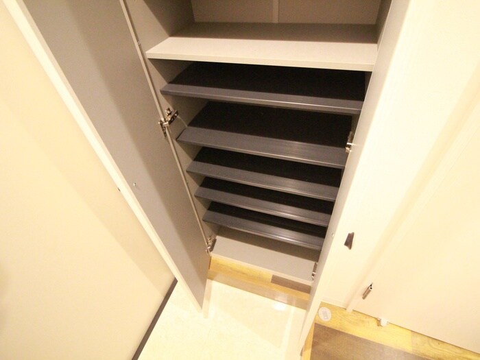 物件内観写真19　(靴箱)