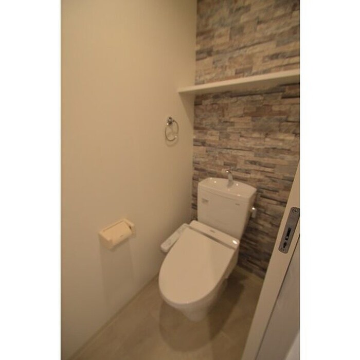 物件内観写真13　(トイレ)