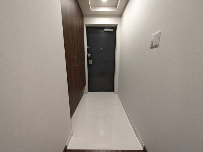 物件内観写真21　(玄関)