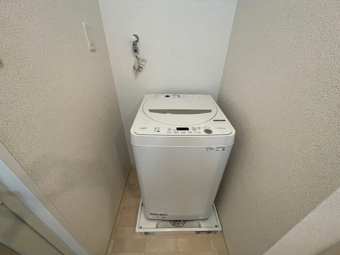 物件内観写真15　(洗濯機置場)