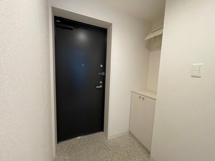 物件内観写真17　(玄関)