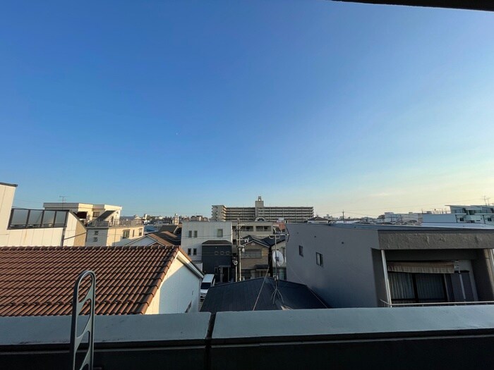 物件内観写真22　(室内からの展望)