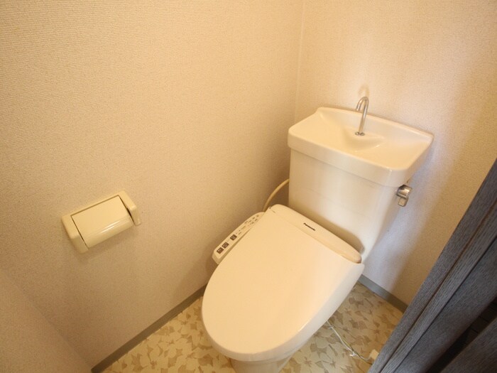 物件内観写真12　(トイレ)