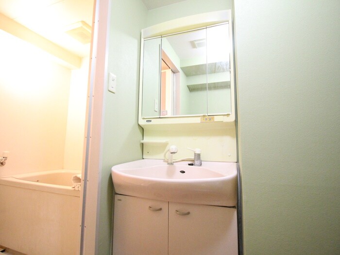 物件内観写真12　(洗面)