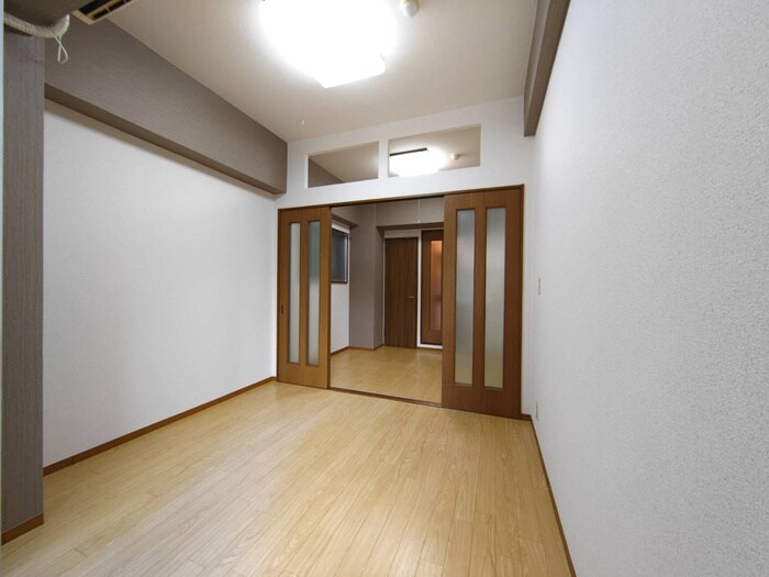 物件内観写真8　(居室)