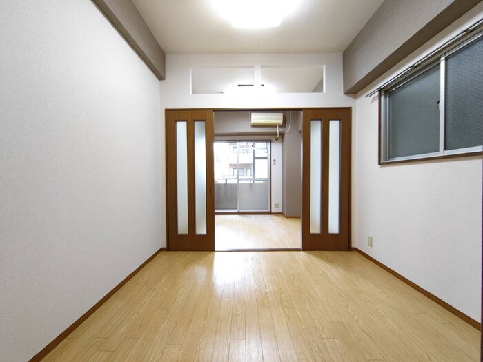 物件内観写真9　(居室)