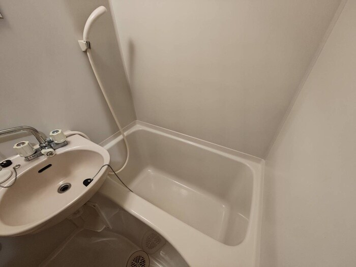 物件内観写真13　(バス／シャワールーム等)