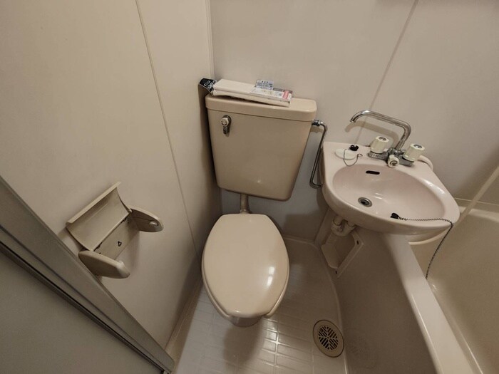 物件内観写真14　(トイレ)