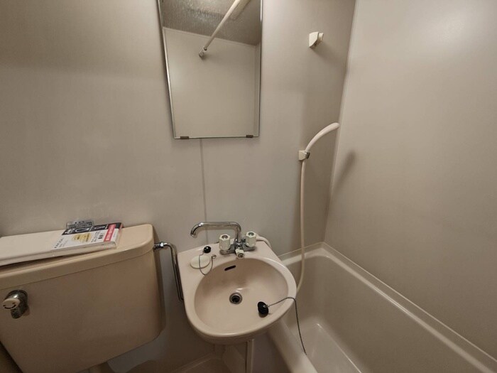 物件内観写真15　(洗面)