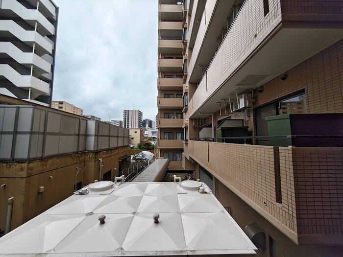 物件内観写真22　(室内からの展望)