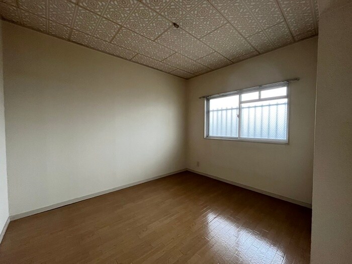 物件内観写真10　(居室)