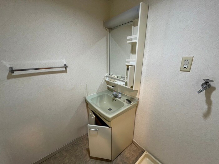 物件内観写真13　(洗面)