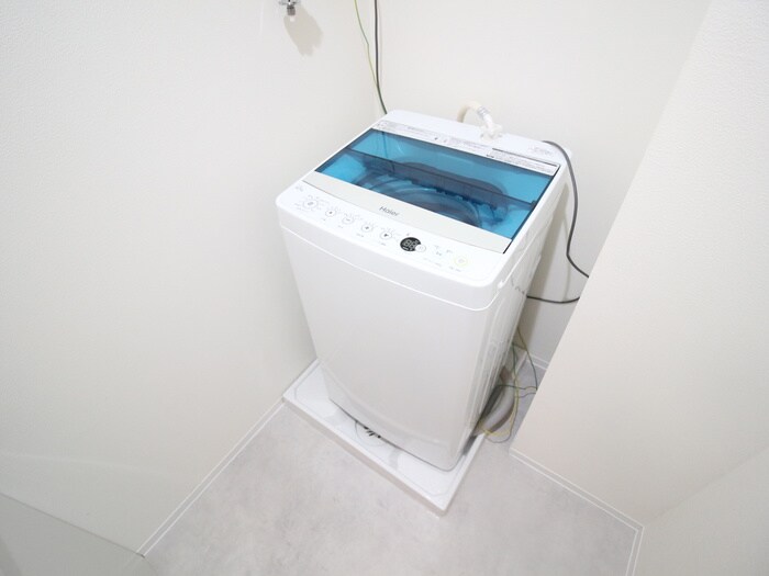 物件内観写真13　(洗濯機置場)