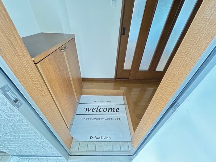 物件内観写真14　(玄関)