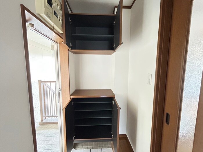 物件内観写真19　(靴箱)