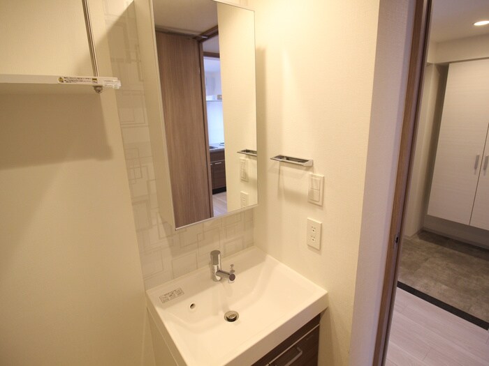 物件内観写真11　(洗面)