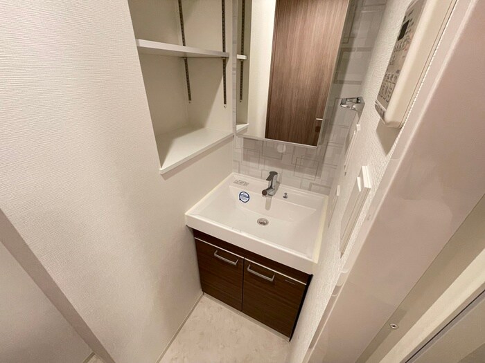 物件内観写真13　(洗面)