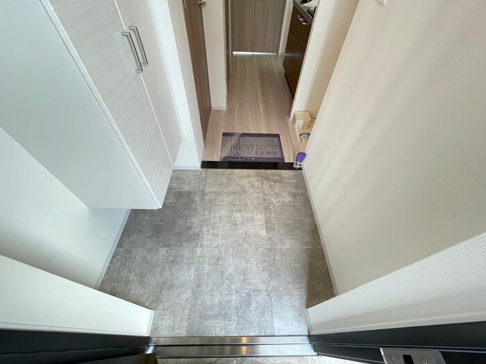 物件内観写真15　(玄関)