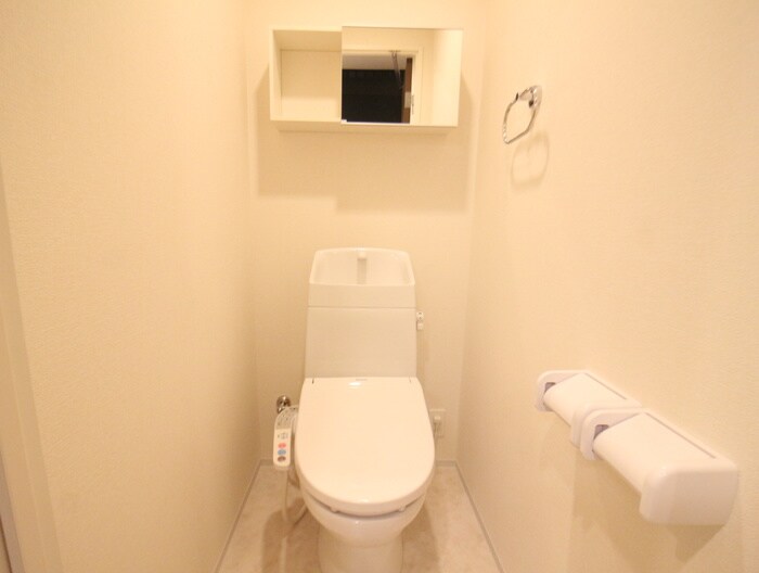 物件内観写真13　(トイレ)