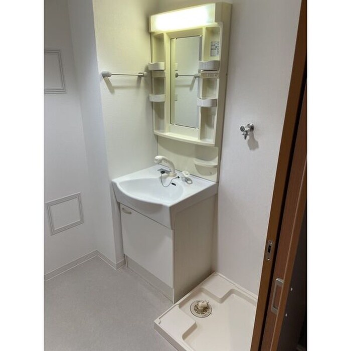 物件内観写真8　(洗面)