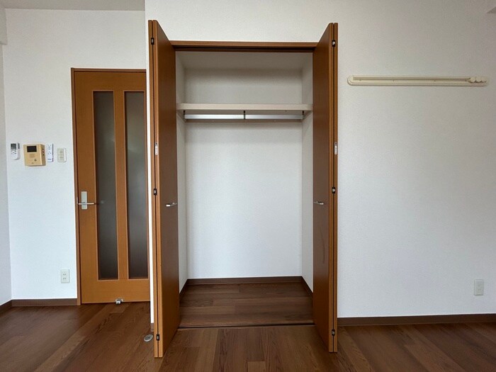 物件内観写真10　(収納)