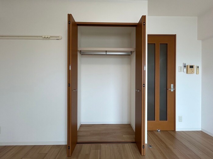 物件内観写真10　(収納)