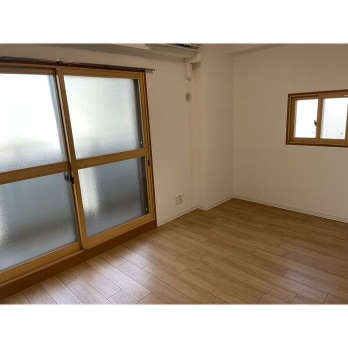 物件内観写真12　(居室)