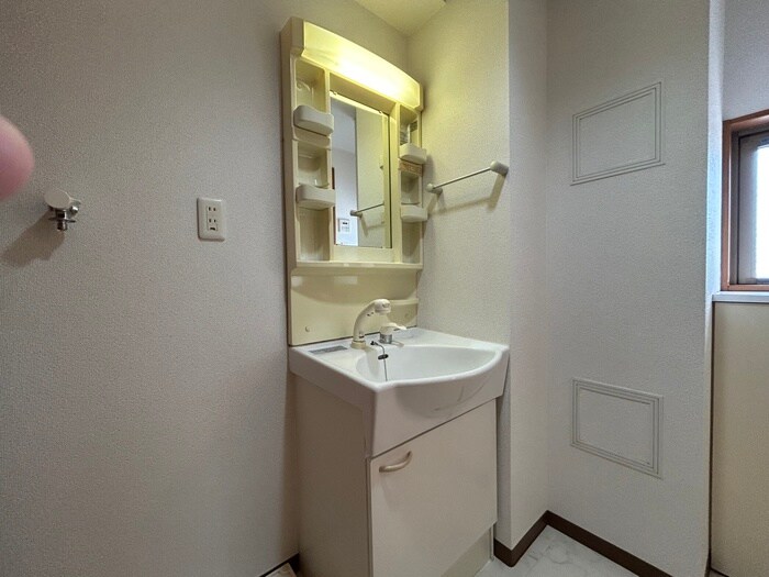 物件内観写真13　(洗面)