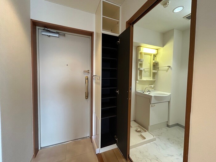 物件内観写真17　(靴箱)