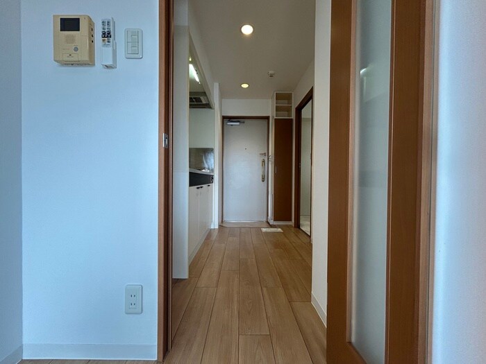 物件内観写真18　(廊下)