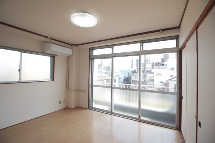 物件内観写真7　(居室)