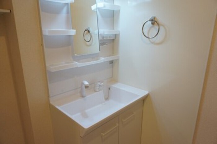 物件内観写真11　(洗面)