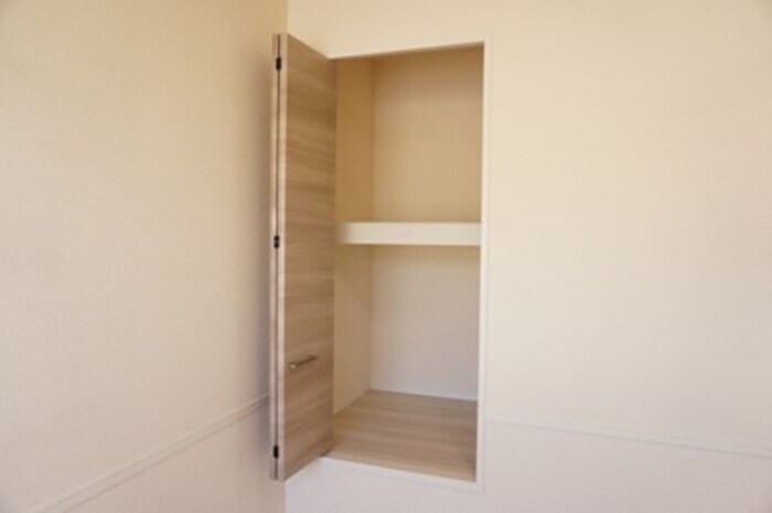 物件内観写真18　(収納)