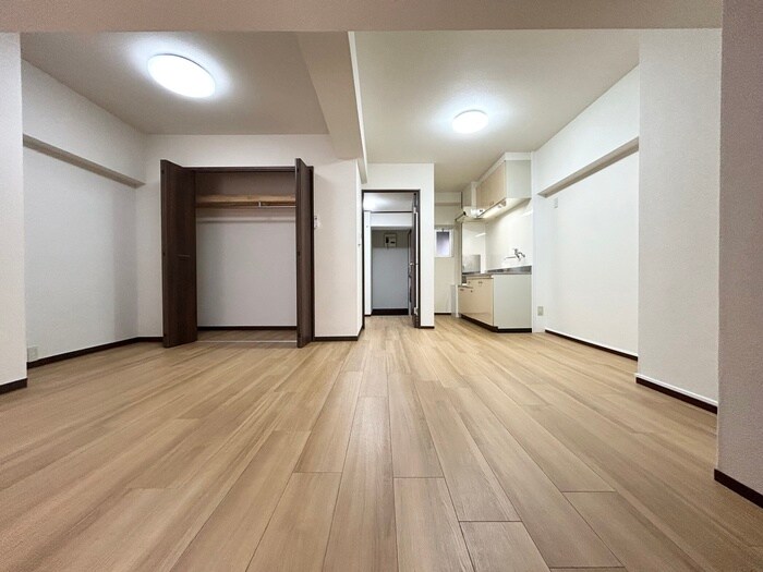 物件内観写真8　(居室)