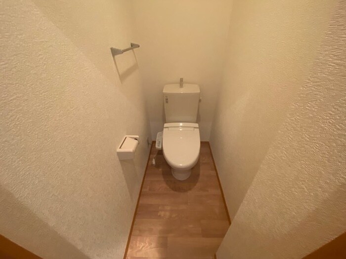 物件内観写真10　(トイレ)