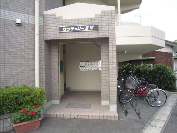 物件外観写真5　(エントランス部分)