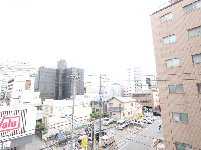 物件内観写真18　(室内からの展望)