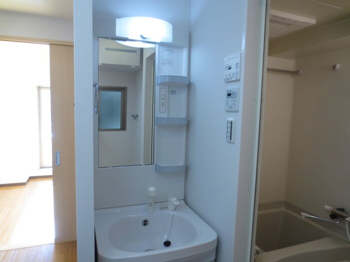 物件内観写真12　(洗面)