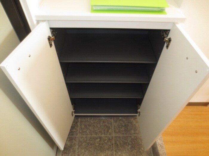 物件内観写真15　(靴箱)