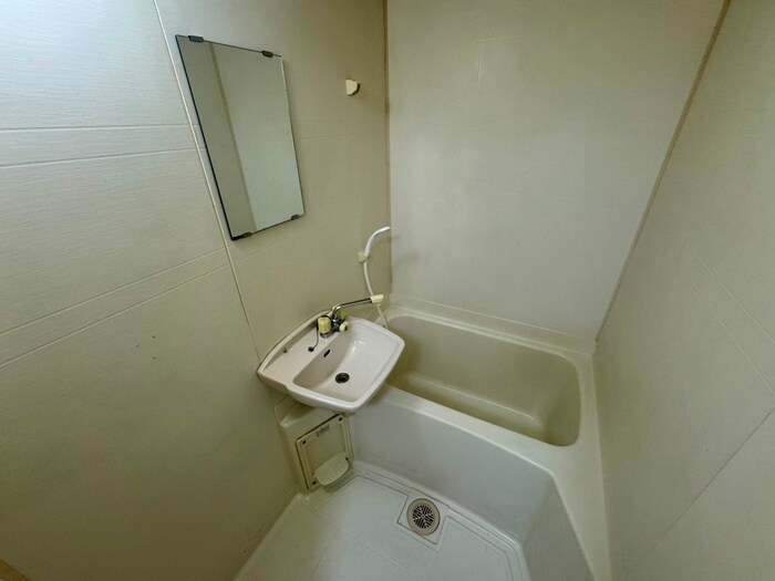 物件内観写真11　(バス／シャワールーム等)