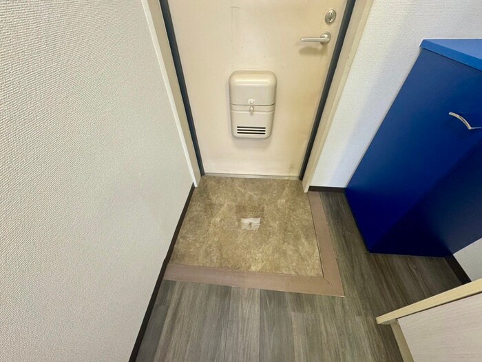 物件内観写真14　(玄関)