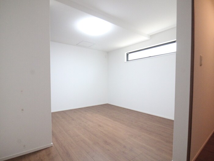 物件内観写真10　(居室)