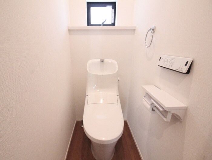 物件内観写真14　(トイレ)