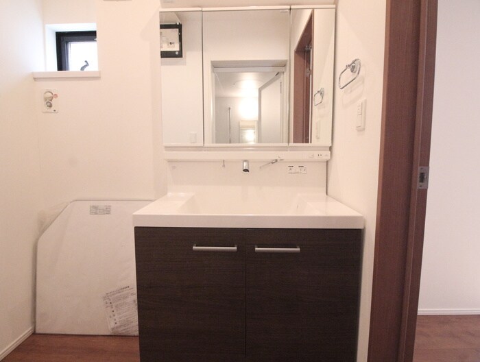 物件内観写真15　(洗面)