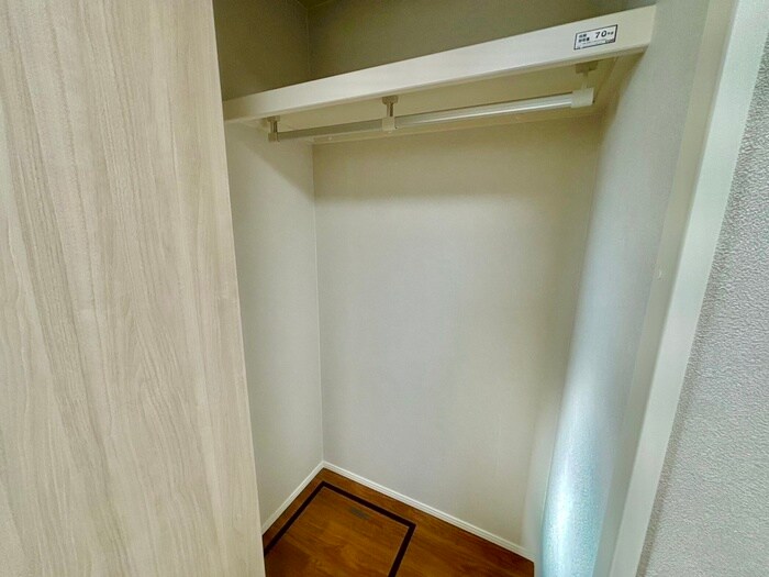 物件内観写真12　(収納)