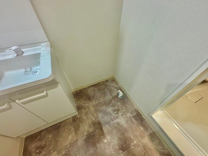 物件内観写真17　(洗濯機置場)