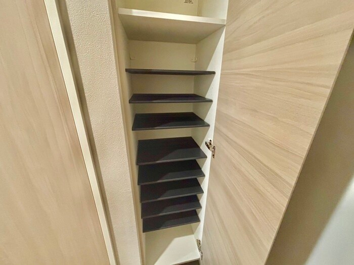 物件内観写真19　(靴箱)